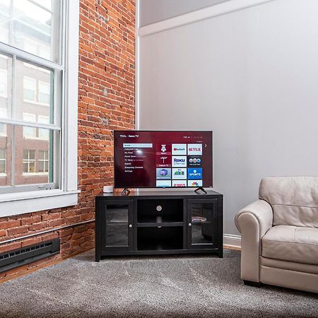 インディアナポリスModern Lofts Next To Georgia St. & Convention Ctr.アパートメント エクステリア 写真