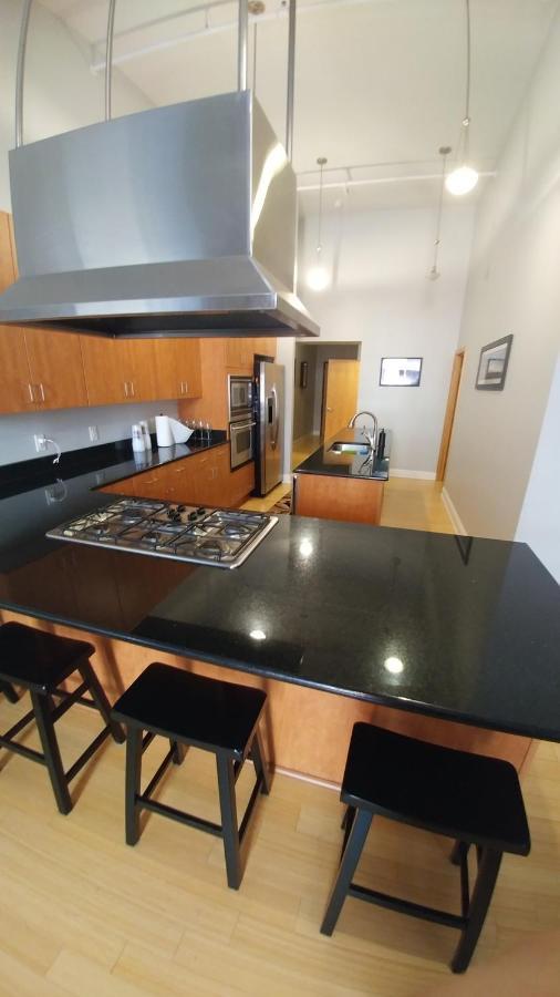 インディアナポリスModern Lofts Next To Georgia St. & Convention Ctr.アパートメント エクステリア 写真