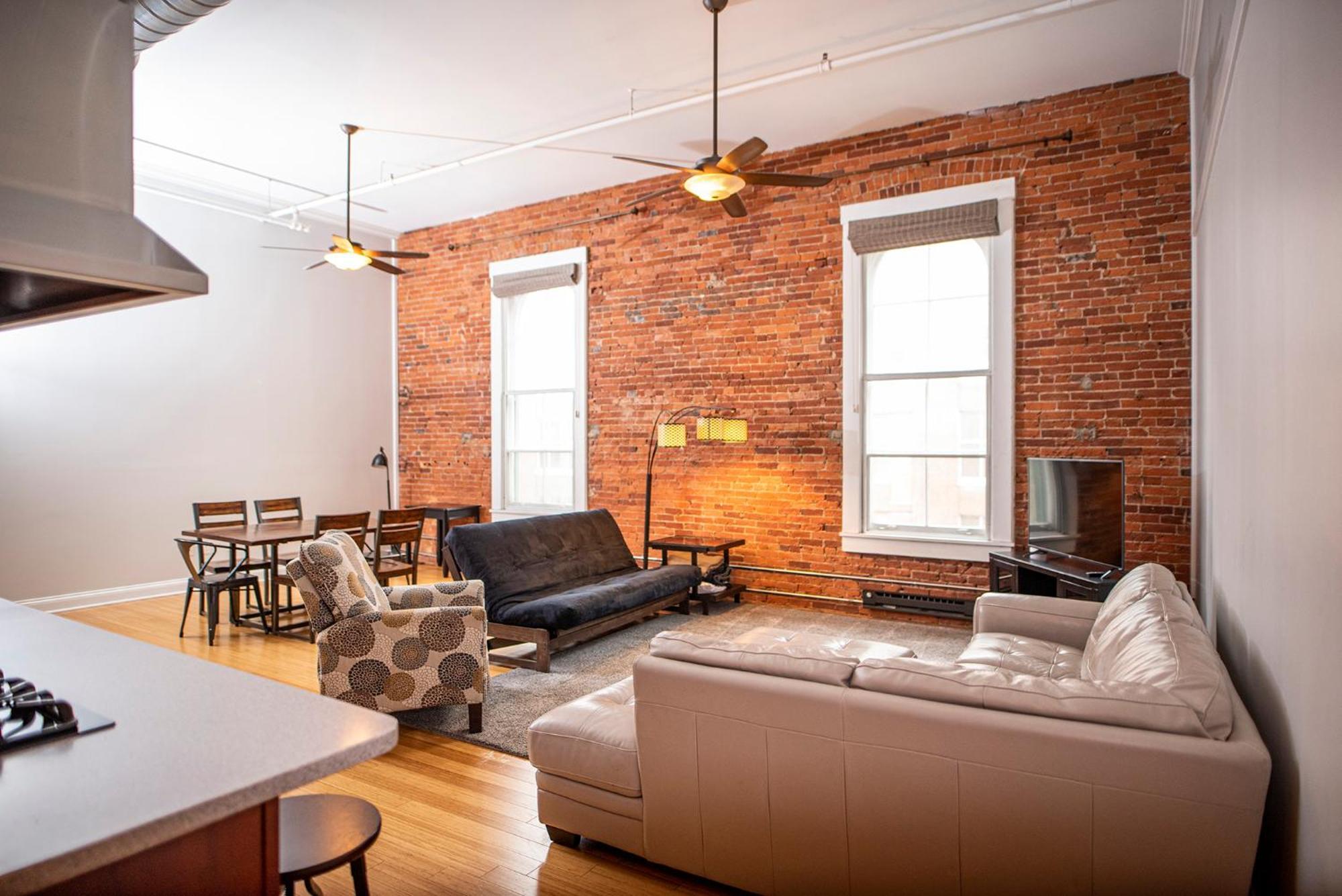 インディアナポリスModern Lofts Next To Georgia St. & Convention Ctr.アパートメント エクステリア 写真